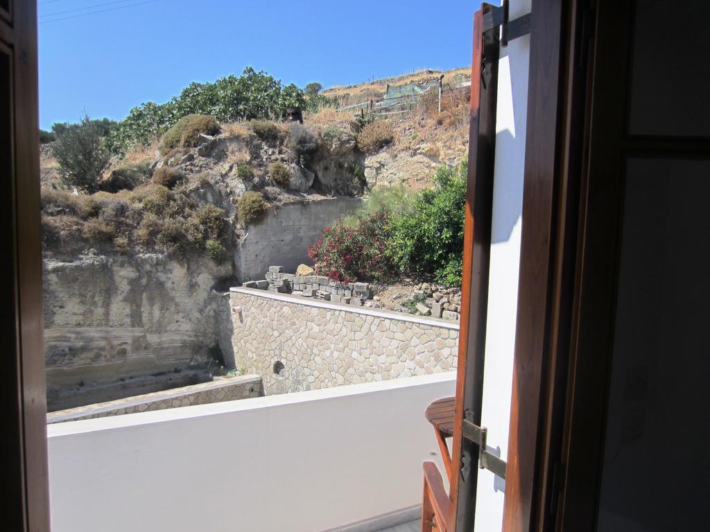 Katerina Apartments Triovasalos Exterior photo